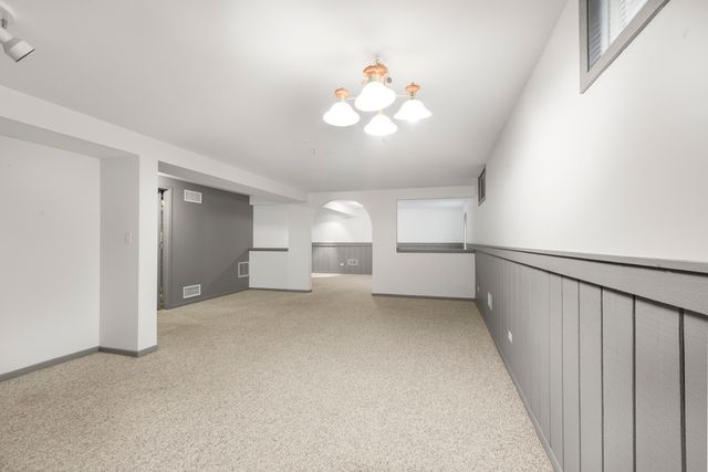 18207 W Big Oaks Road, Grayslake, IL 60030