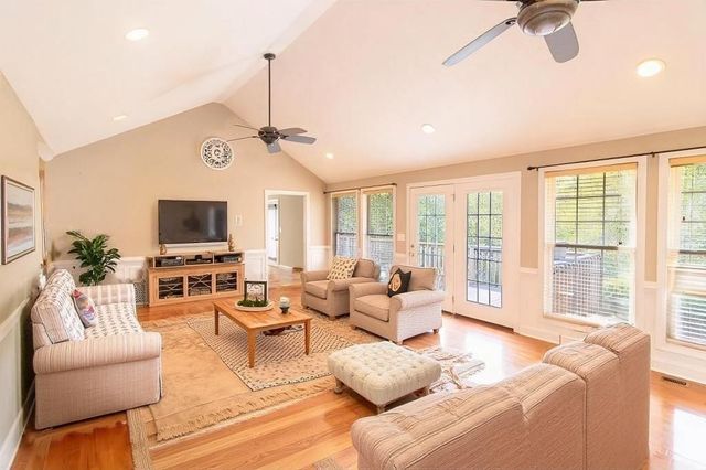 868 Arlington Ridge Rd, Erin, TN 37061