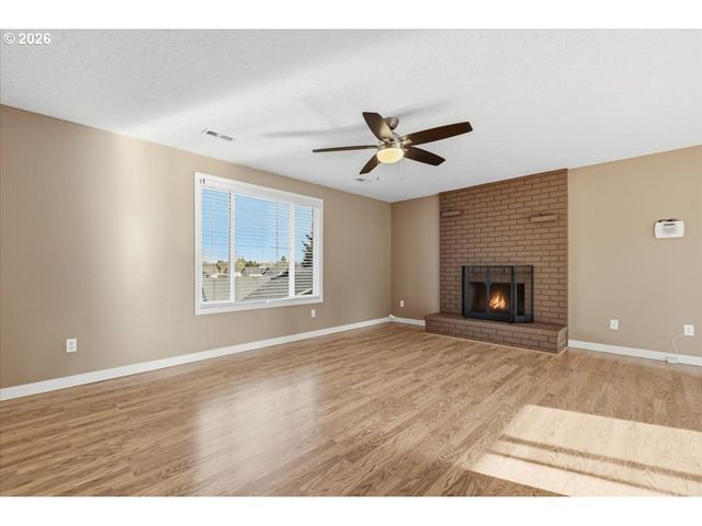 7403 Ne 70TH Ct, Vancouver, WA 98661