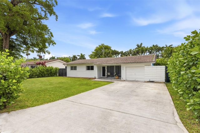 430 NW 88th St, El Portal, FL 33150