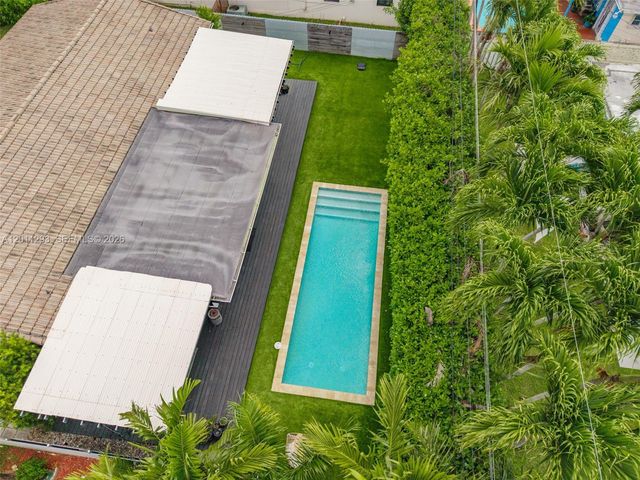 430 NW 88th St, El Portal, FL 33150