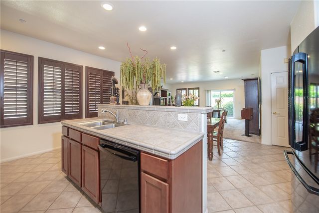 7353 Ellena W 52, Rancho Cucamonga, CA 91730