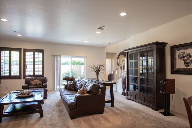 7353 Ellena W 52, Rancho Cucamonga, CA 91730