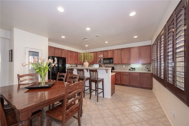 7353 Ellena W 52, Rancho Cucamonga, CA 91730