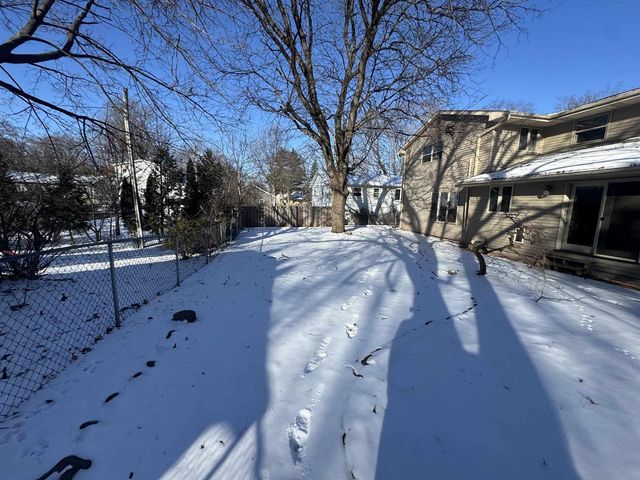 816 RIDGEWAY BOULEVARD, De Pere, WI 54115