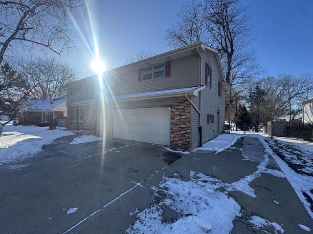 816 RIDGEWAY BOULEVARD, De Pere, WI 54115