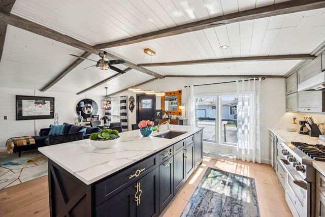 242 Meadowlark Lane A, Sandwich, IL 60548