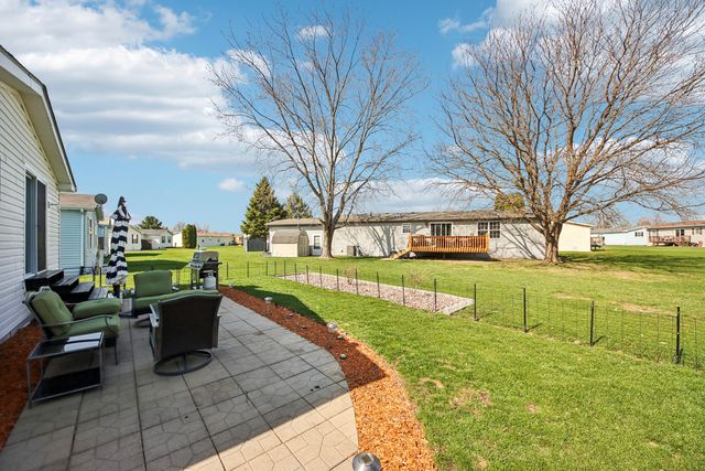 242 Meadowlark Lane A, Sandwich, IL 60548