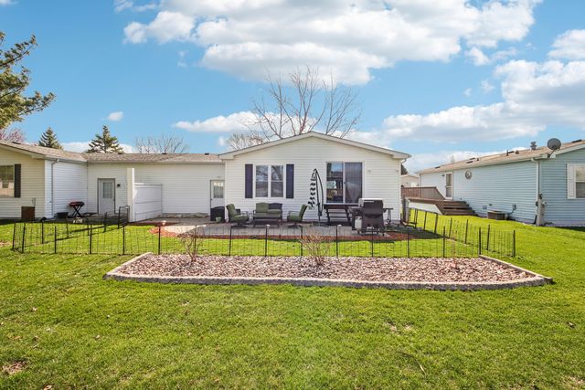 242 Meadowlark Lane A, Sandwich, IL 60548