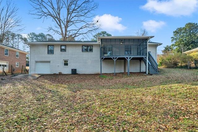 5666 Woodland Drive, Douglasville, GA 30135