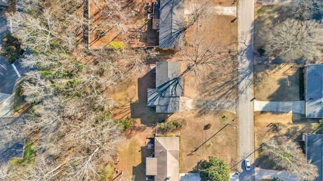 5666 Woodland Drive, Douglasville, GA 30135