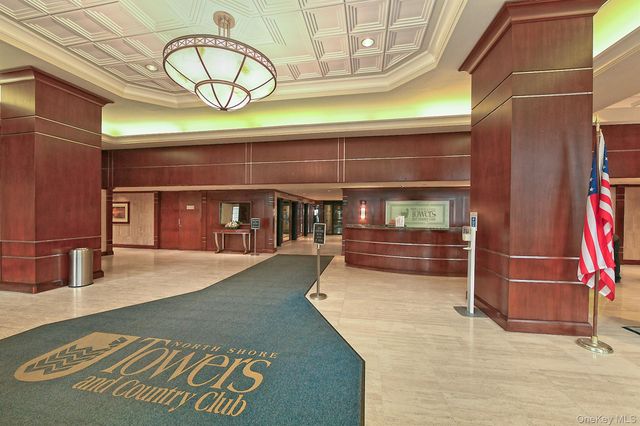 269-10 Grand Central Parkway 15L, Floral Park, NY 11005