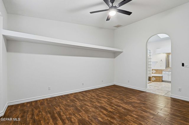 232 AVENIDA MIRADOR, Santa Teresa, NM 88008