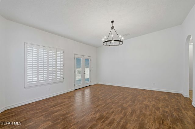 232 AVENIDA MIRADOR, Santa Teresa, NM 88008