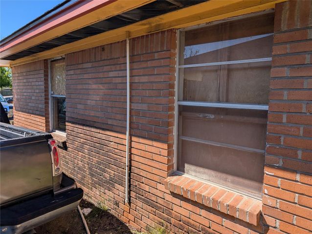 203 Mimosa Street, Lake Jackson, TX 77566