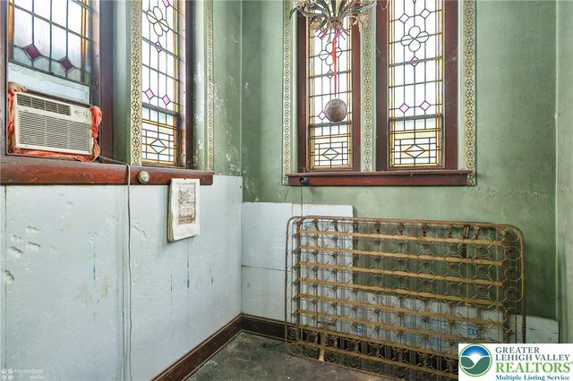 1521 East 6th Street, Bethlehem City, PA 18015