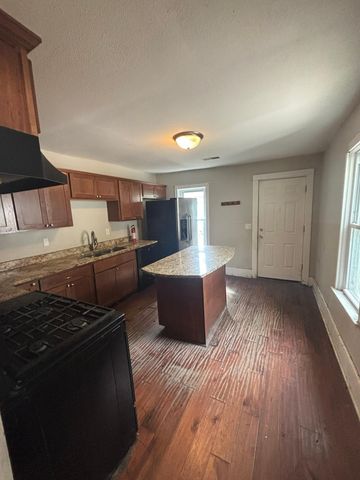3530 19th Avenue S, Minneapolis, MN 55407