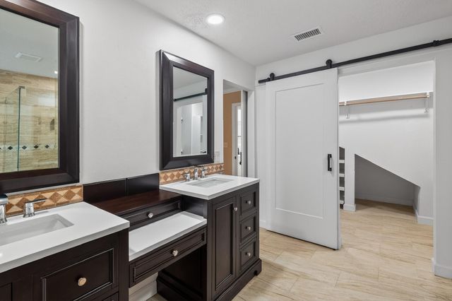 127 Sagewood Dr Drive, Spring, TX 77386