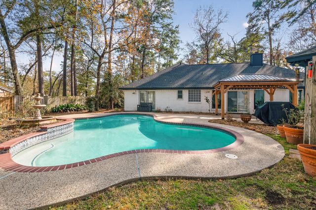 127 Sagewood Dr Drive, Spring, TX 77386