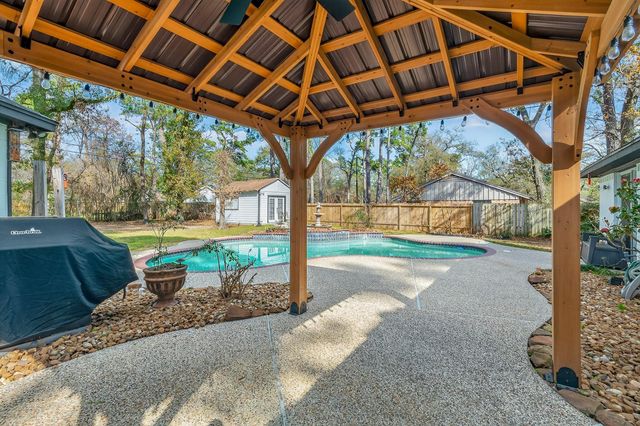 127 Sagewood Dr Drive, Spring, TX 77386