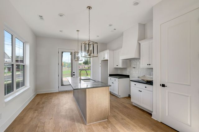 1738 Dr Db Todd Jr Blvd, Nashville, TN 37208