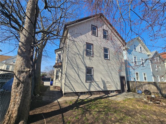 26 Inkerman Street, Providence, RI 02908