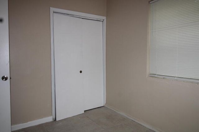 1417 W 32nd Street, Riviera Beach, FL 33404