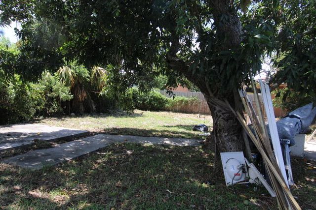1417 W 32nd Street, Riviera Beach, FL 33404