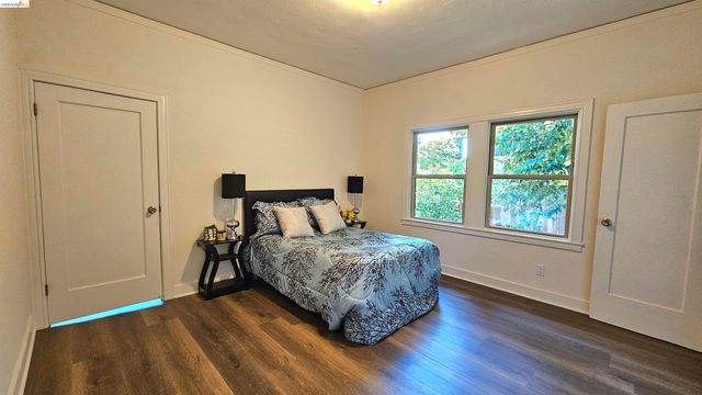 1404 Pine St, Martinez, CA 94553