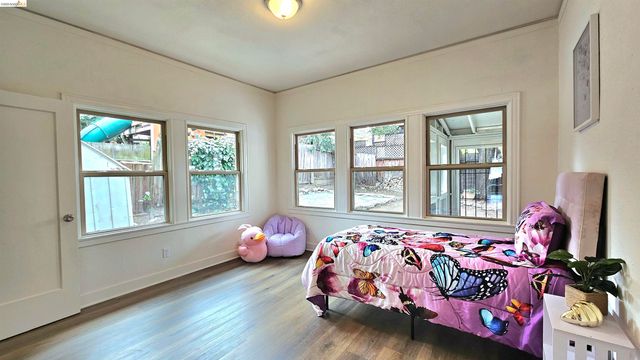 1404 Pine St, Martinez, CA 94553