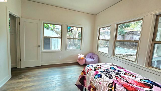 1404 Pine St, Martinez, CA 94553