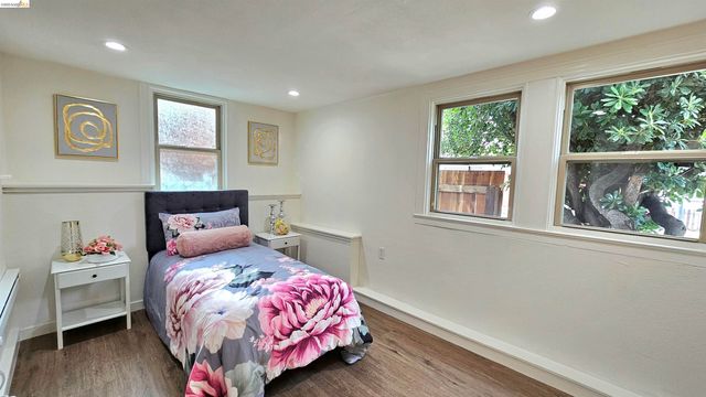 1404 Pine St, Martinez, CA 94553