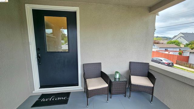 1404 Pine St, Martinez, CA 94553