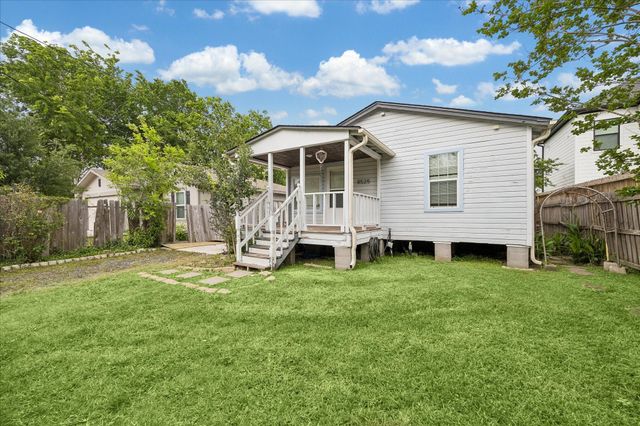 8525 Dosia Street, Houston, TX 77051