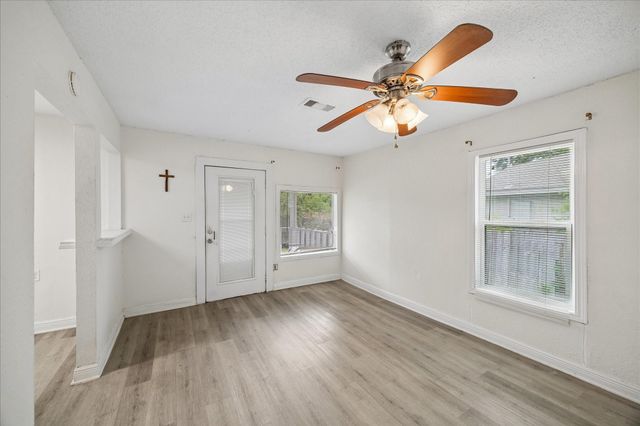 8525 Dosia Street, Houston, TX 77051