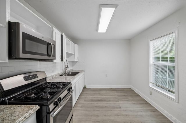 8525 Dosia Street, Houston, TX 77051