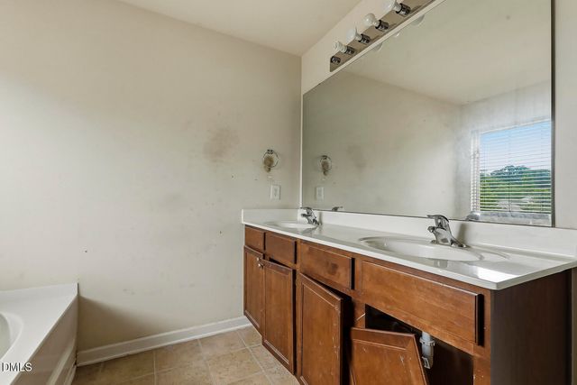 3723 Charleston Park Drive, Raleigh, NC 27604