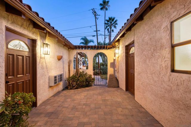 4557 Mayapan Dr, La Mesa, CA 91941