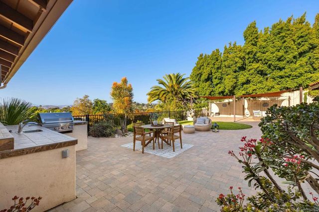 4557 Mayapan Dr, La Mesa, CA 91941