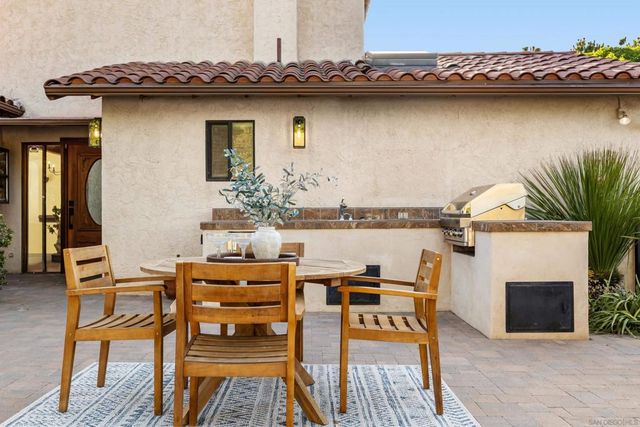 4557 Mayapan Dr, La Mesa, CA 91941