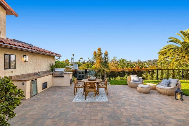 4557 Mayapan Dr, La Mesa, CA 91941