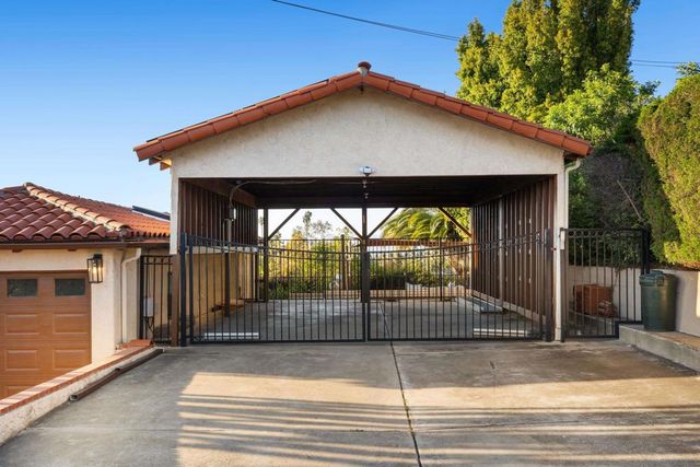 4557 Mayapan Dr, La Mesa, CA 91941