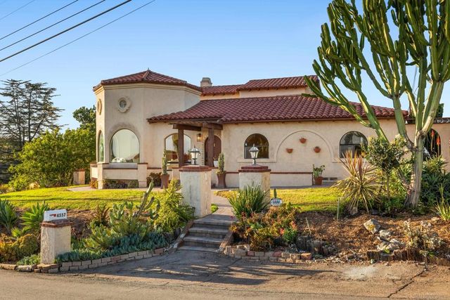 4557 Mayapan Dr, La Mesa, CA 91941