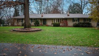 361 Spring Grove Drive, Tallmadge, OH 44278