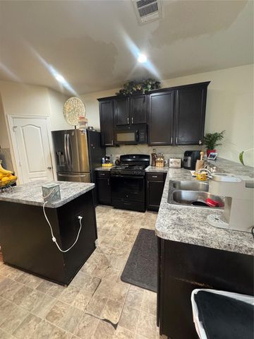 5205 Dauntless Drive, Houston, TX 77066