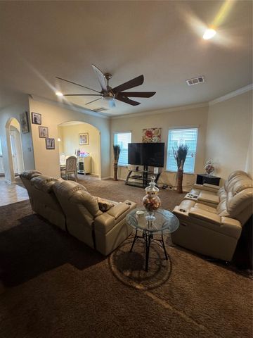 5205 Dauntless Drive, Houston, TX 77066