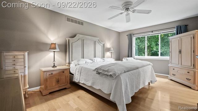 3188 Park Forest Drive, West Bloomfield, MI 48324