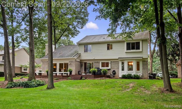 3188 Park Forest Drive, West Bloomfield, MI 48324