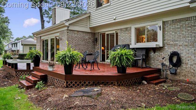 3188 Park Forest Drive, West Bloomfield, MI 48324