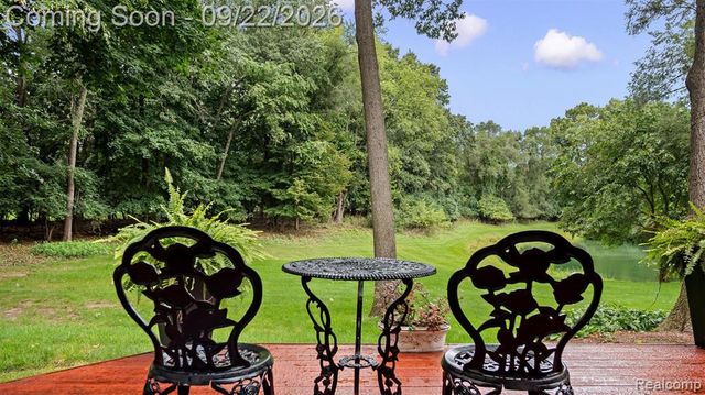 3188 Park Forest Drive, West Bloomfield, MI 48324